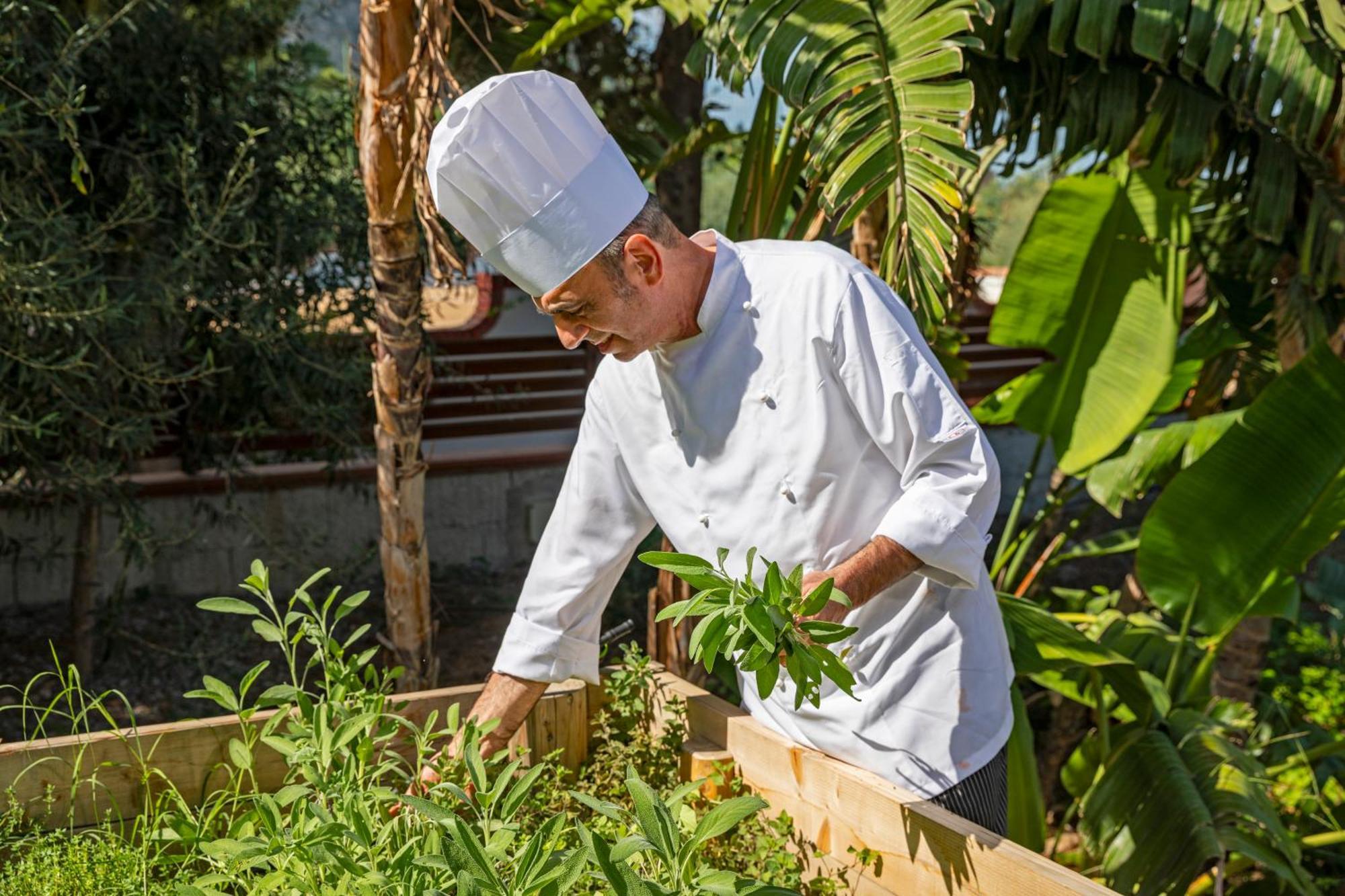 Hotel Kalura Чефалу Екстериор снимка