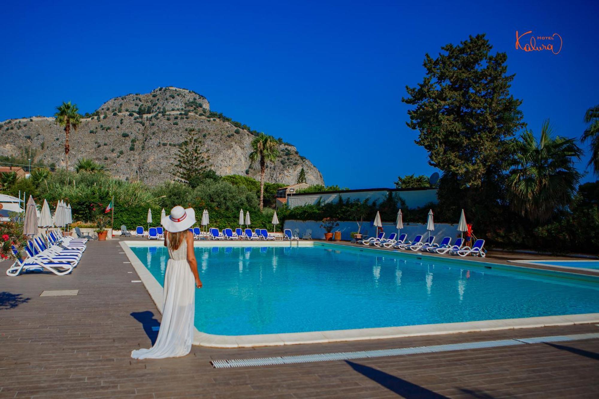 Hotel Kalura Чефалу Екстериор снимка
